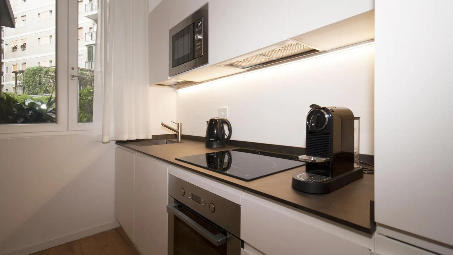 Apartment Sempione Apt- Citylife - 4 Posti Letto Milan